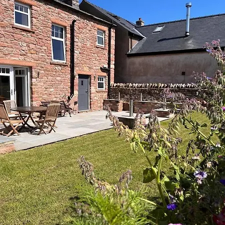 Дом отдыха Hill House *