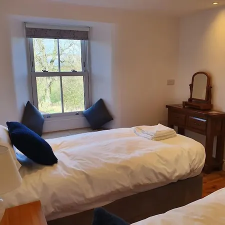 Hill House Дом отдыха